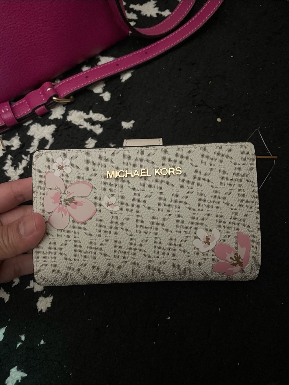 (NEW) Michael Kors Floral Logo Medium Wallet (Limited edition)